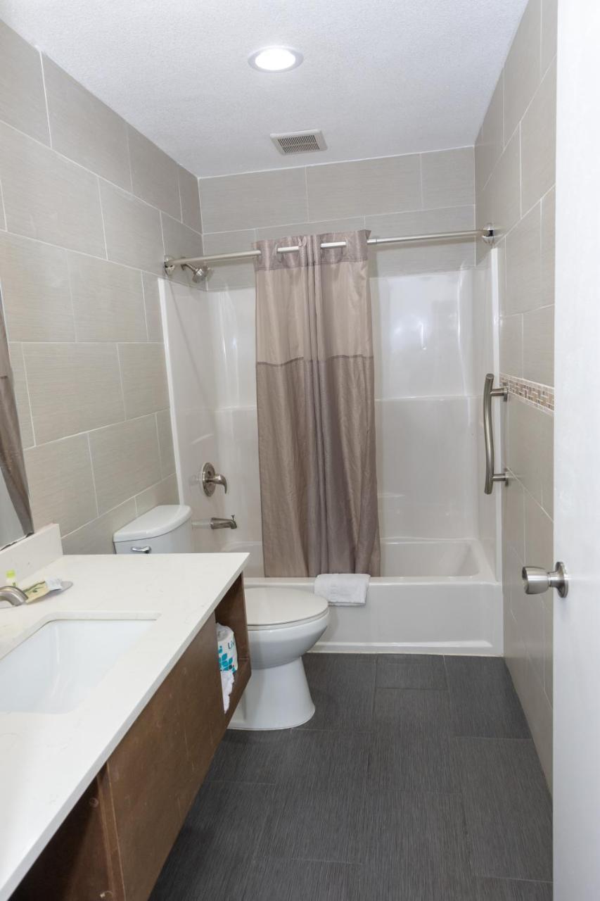 Value Inn Беллфлауэр Экстерьер фото
